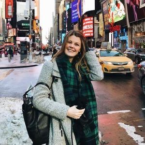 Meet your Posher, Nicole